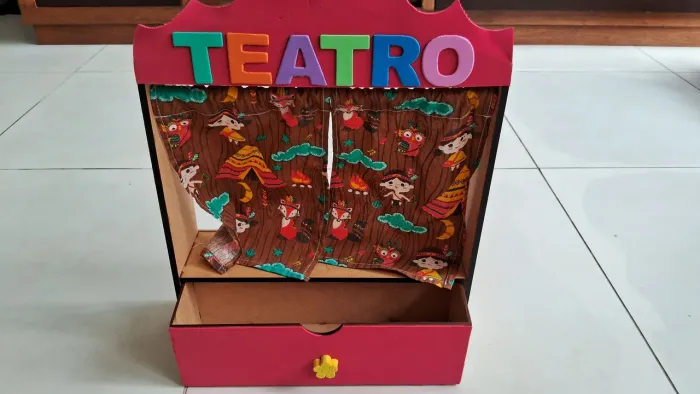 Teatro de fantoches infantil