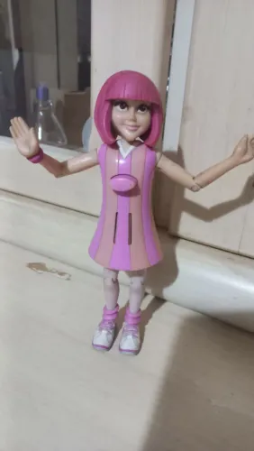 Boneca Stephanie da série infantil LazyTown. 