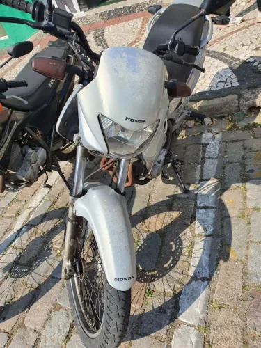 Nx4 falcon prata 2001