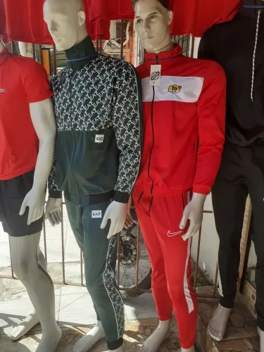 Vende cojuntos masculino de calça e manga comprida
