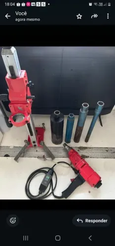 Conjunto de ferramentas para perfuração de concreto