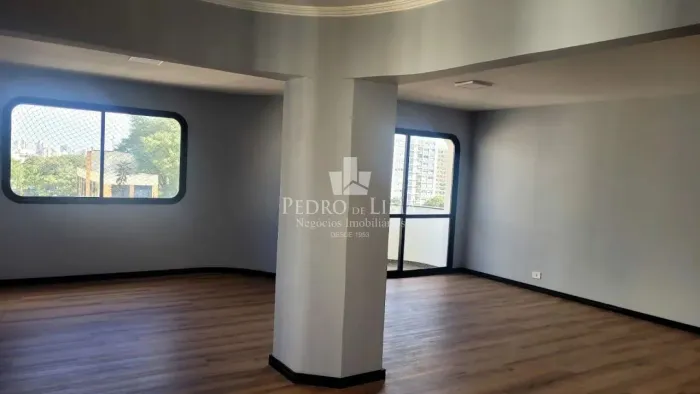 Apartamento alto padrão, 1 por andar, 3 vagas, no Alto da Mooca. Condomínio Castel Di Mant