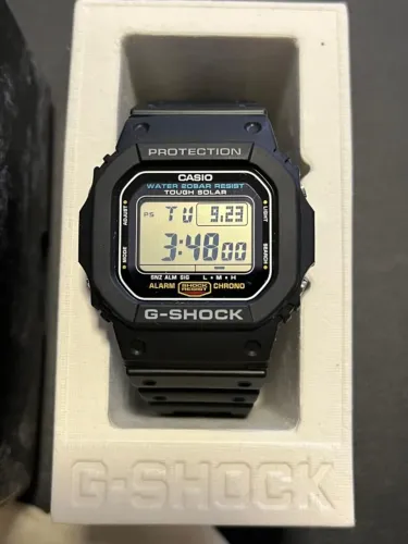 Relógio Casio G-Shock Tough Solar G-5600UE-1DR - Original