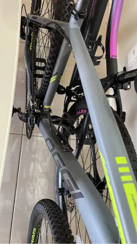 Bicicleta Oggi - Mountain Bike - Hacker HDS - ARO 29 - Quadro 19