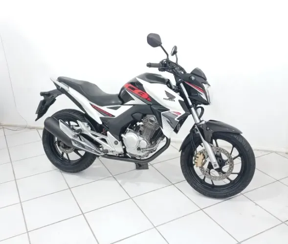 Honda CB 250 Twister! Ano 2019! Linda Moto! Financiamos e Aceitamos Trocas!
