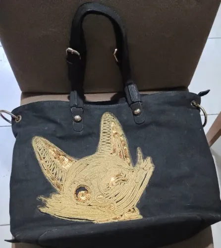 Bolsa grande com gato dourado