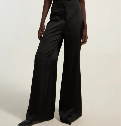 Calça preta alfaiataria