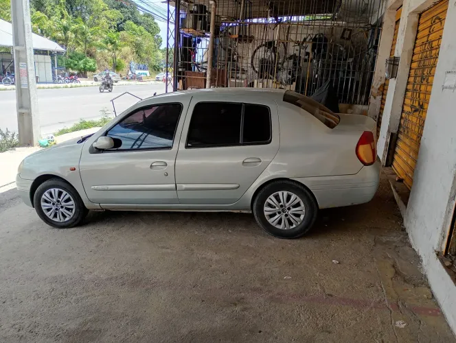 Renault Clio RN/ Expression 1.0 5P 2003