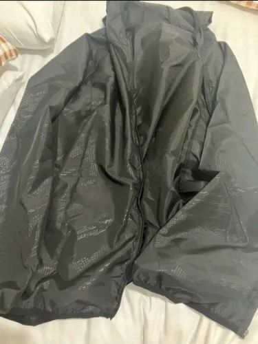 Blusa preta corta vento XL