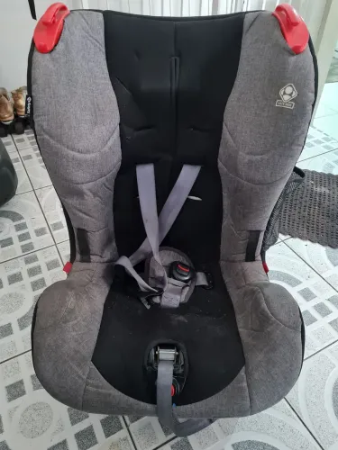 Cadeirinha infantil para carro