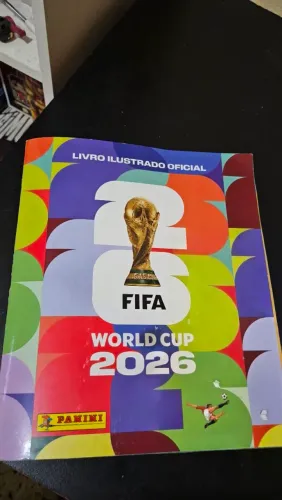 ALBUM COMPLETO COPA DO MUNDO 2026 + FIGURINHA VINICIUS JUNIOR LEGEND BRONZE