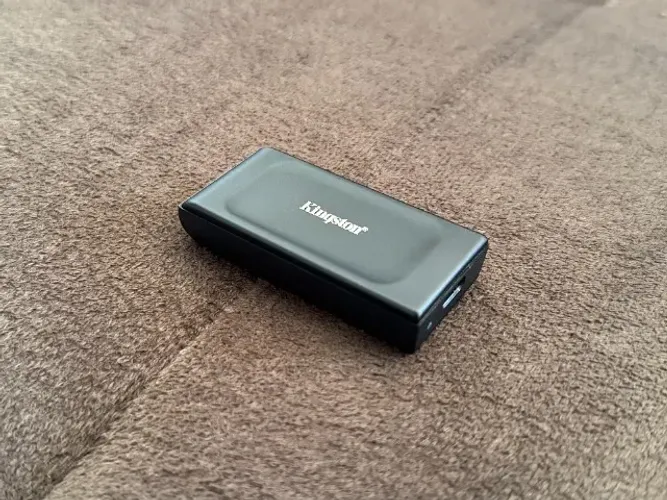 SSD Portátil 2TB Kingston SXS1000 USB