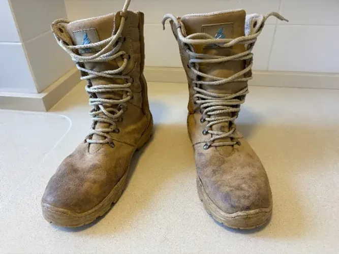 Botas Táticas Coturnos Sbl - Tam. 44 Couro Com Fecho Lateral (Usado)