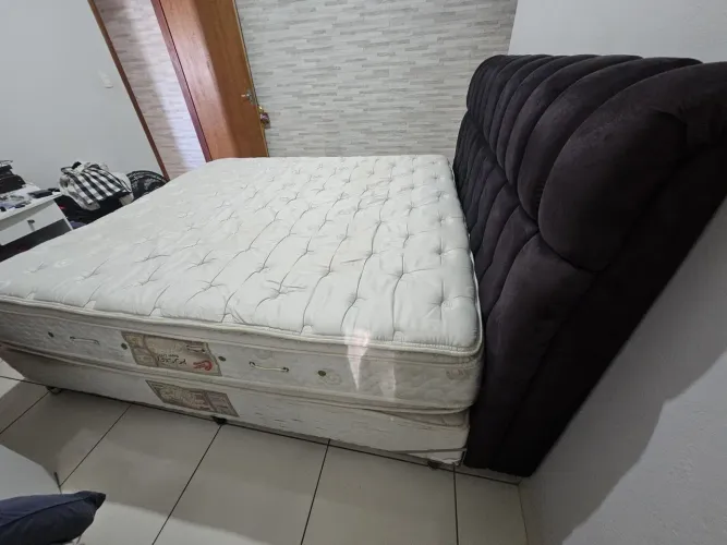 Cama king + colchão + cabeceira