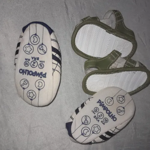 Roupas de bebê quem quiser estou dando 