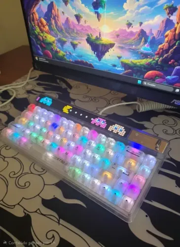 Teclado Mecânico Machenike KT68 Pro Branco Tri-Mode com Tela LED (novo)