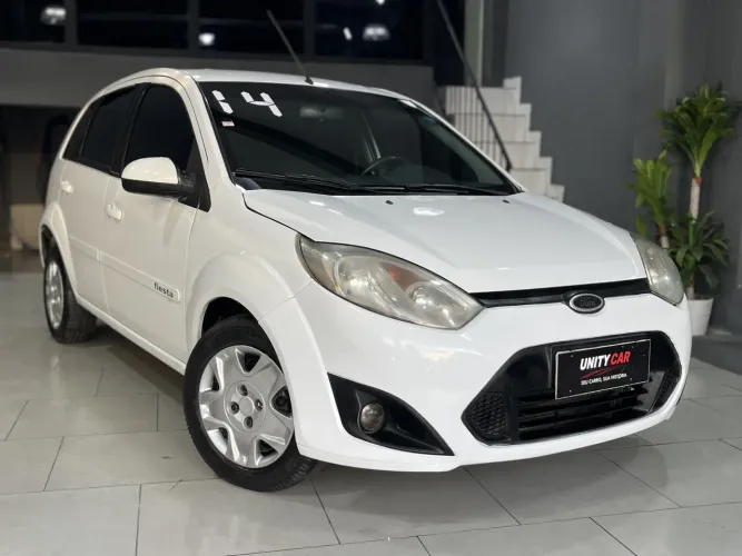 Ford Fiesta 1.0 Rocam SE Plus Hatch 8V Flex 4P Manual Usados e Novos