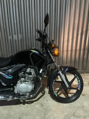 Moto completa e conservada