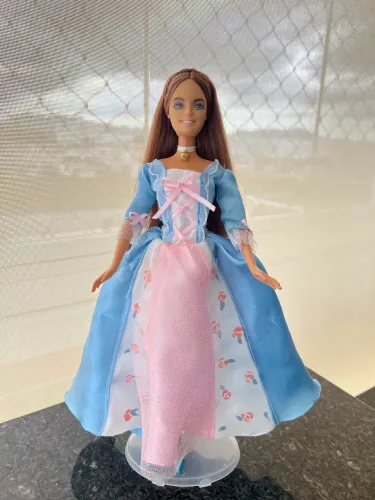 Barbie princesa e a plebeia 