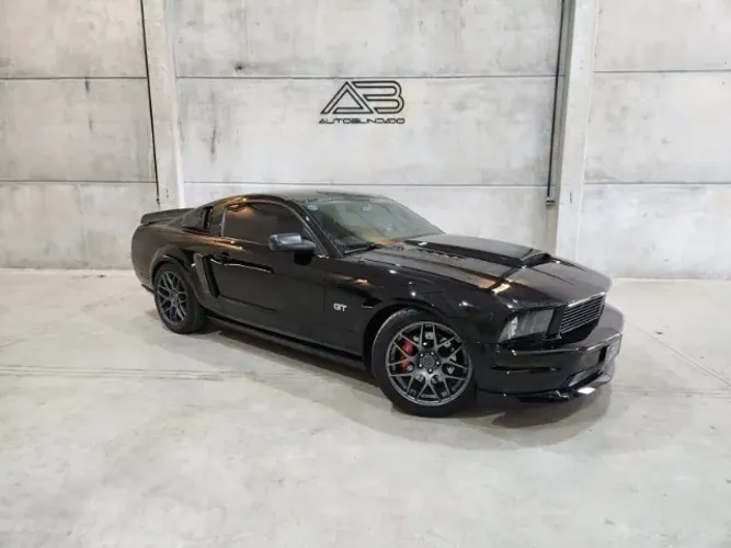 Ford Mustang GT V8 2008