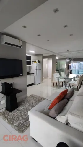 Apartamento de Luxo - 50m², 1 Suíte, Varanda com Vista do Pôr do Sol em Prédio Exclusivo