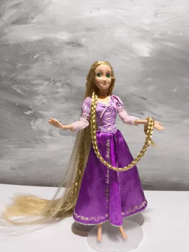 Boneca Rapunzel (Filme Enrolados) | Primeira edição lançada pela Disney Store 