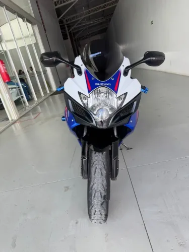 Suzuki GSX R 750 sred 2009, 40.000 km, 10 mil em acessório , ótimo estado de conservação. 