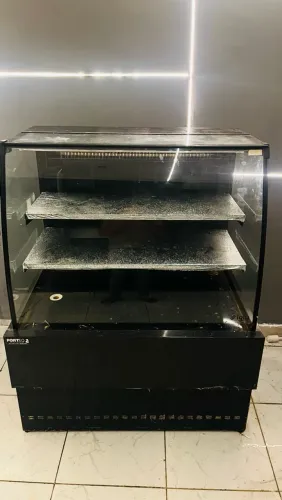 Freezer expositor para bolos ou sobremesas 