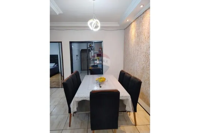 Casa Duplex com Ponto Comercial à Venda no Conjunto Ceará  Fortaleza