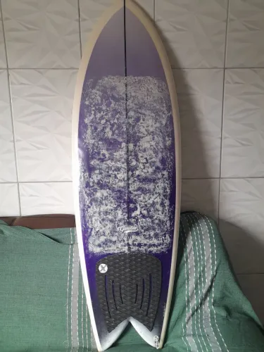 Prancha de surf Bi Quilha novinha 