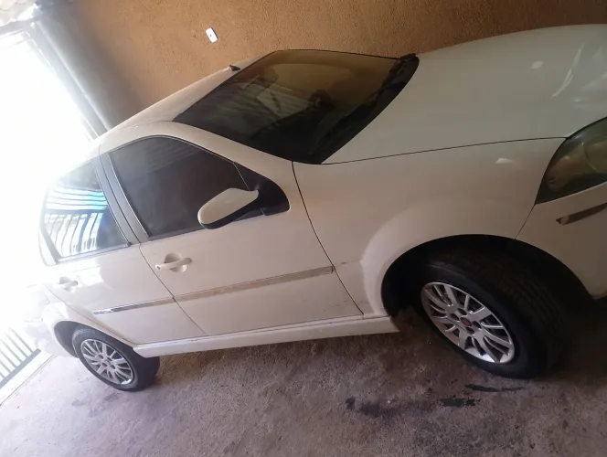 Fiat Siena ELX 1.4 MPI Fire Flex 8V 4P 2009
