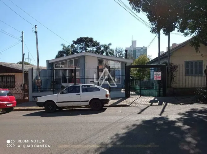 AV. DALTRO FILHO NUMERO 145, CASA FUNDOS.