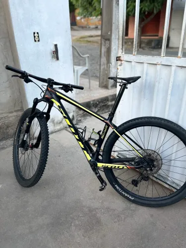 Bicicleta Scott scale 930 