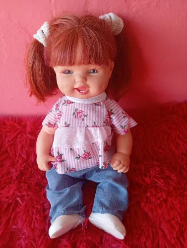 Boneca ruiva fala 22 frases 