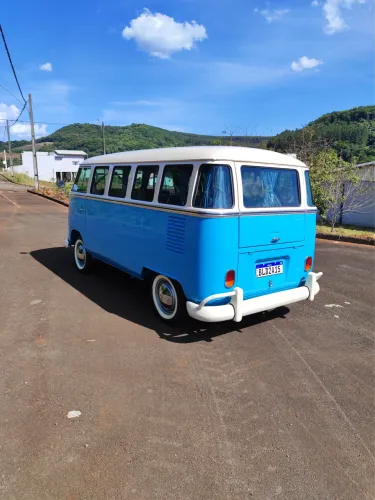 Volkswagen Kombi Standard/ Luxo/ Serie Prata 1976