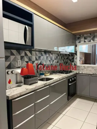 Alugo excelente casa semi mobiliado no Condomínio Alamenda das Flores.