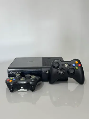 Xbox 360 DESTRAVADO COM JOGOS GARANTIA DE LOJA