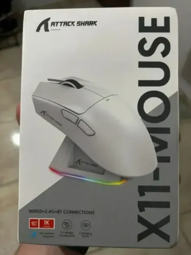 MOUSE ATACK SHARK PRETO/BRANCO X11 COM BASE CARREGAR NOVO