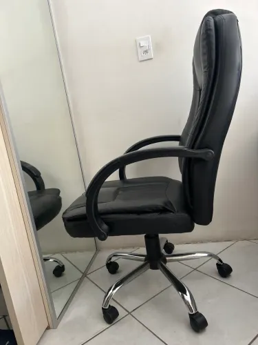 Cadeira de Escritório Modelo Presidente