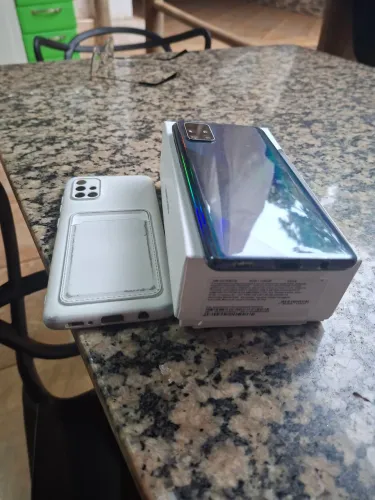 Vendo celular Samsung A71