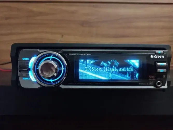 [DEFEITO] Sony CDX-GT927UX "Golfinho"