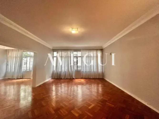 Apartamento : Padrão / Residencial / Copacabana