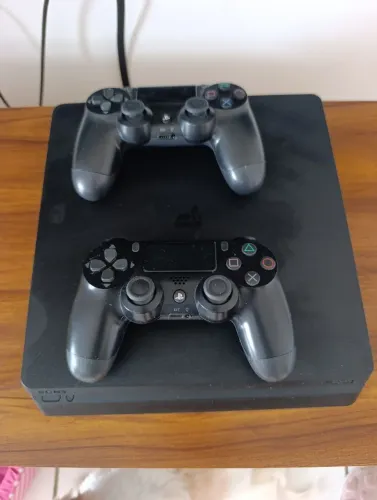 Playstation 4 com dois controles 1tb