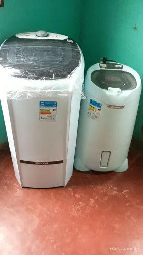 Tanquinho 10 kg + centrífuga 15 kg semi novos