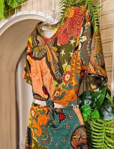 Vestido farm com recortes estampado 
