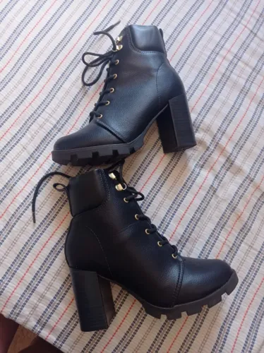 Bota coturno Beira Rio 36