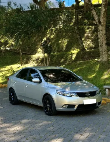 Kia Motors Cerato 1.6 16V Mec. 2010