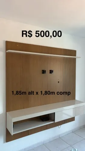 Painel de TV com Rack Suspenso