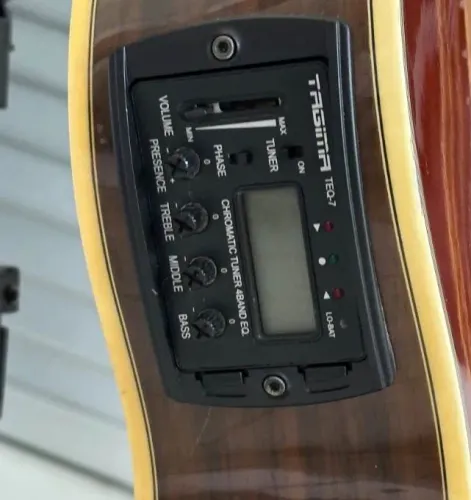 Vendo violão TAGIMA