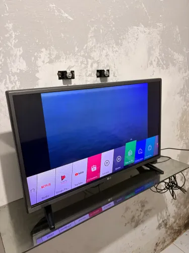 TV LG SMART 32 POLEGADAS BOA